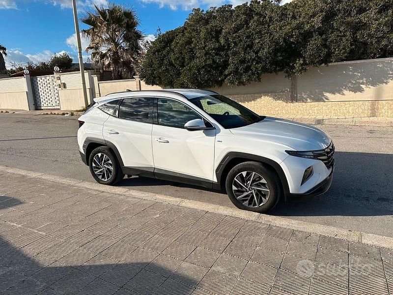 Begagnad Hyundai Tucson 136 HK (100 kW) 2022 Vit SUV