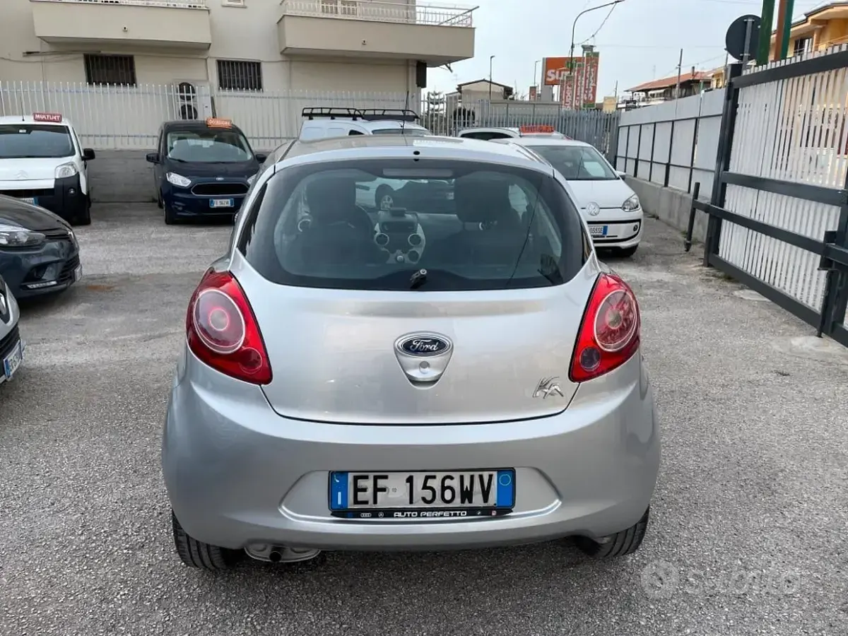 Usata Ford Ka 69 CV (50 kW) 2010 Grigio Utilitaria