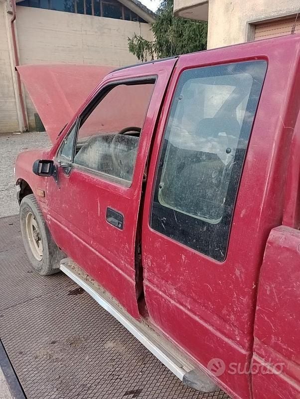 Usata Opel Campo 76 CV (55 kW) 1992 Pick-up