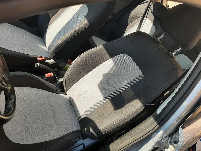 Usata Hyundai i10 2021 Grigio Utilitaria