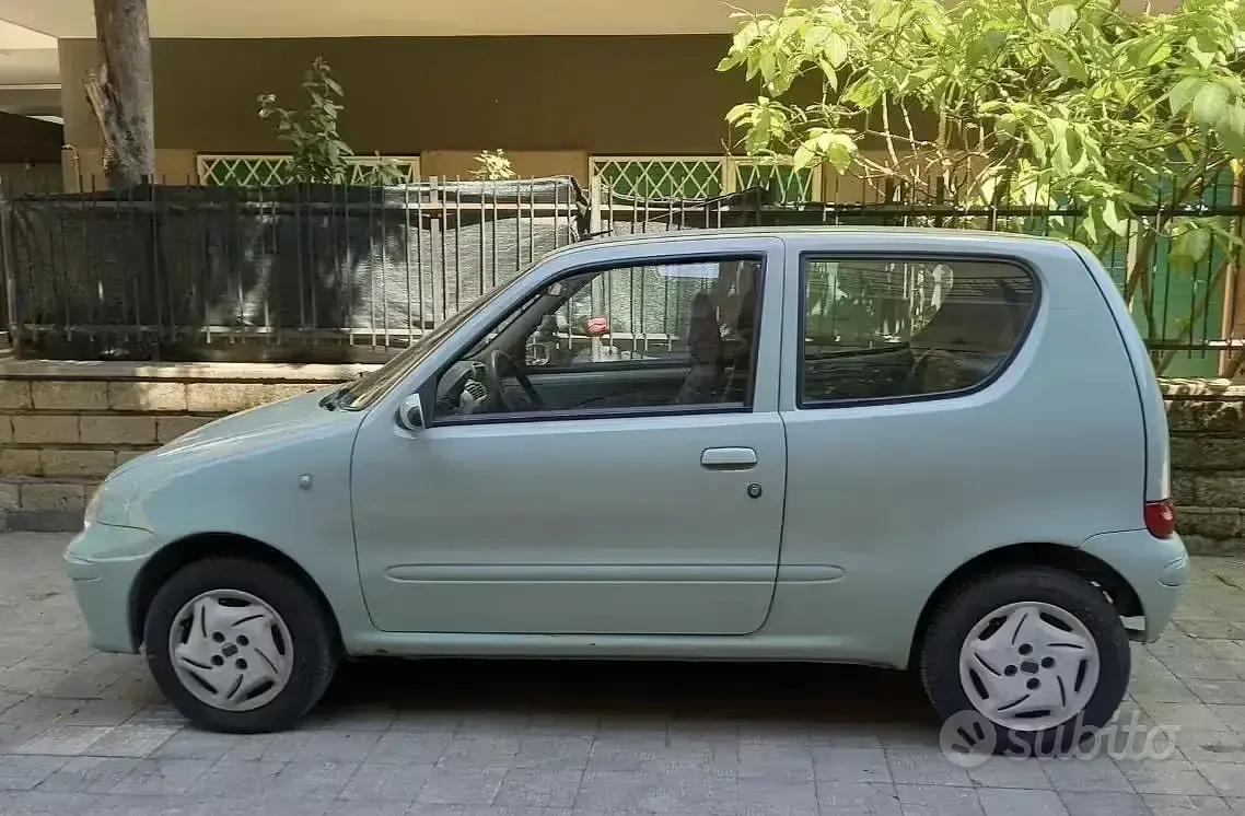 Usata Fiat 600 54 CV (39 kW) 2026 Verde SUV