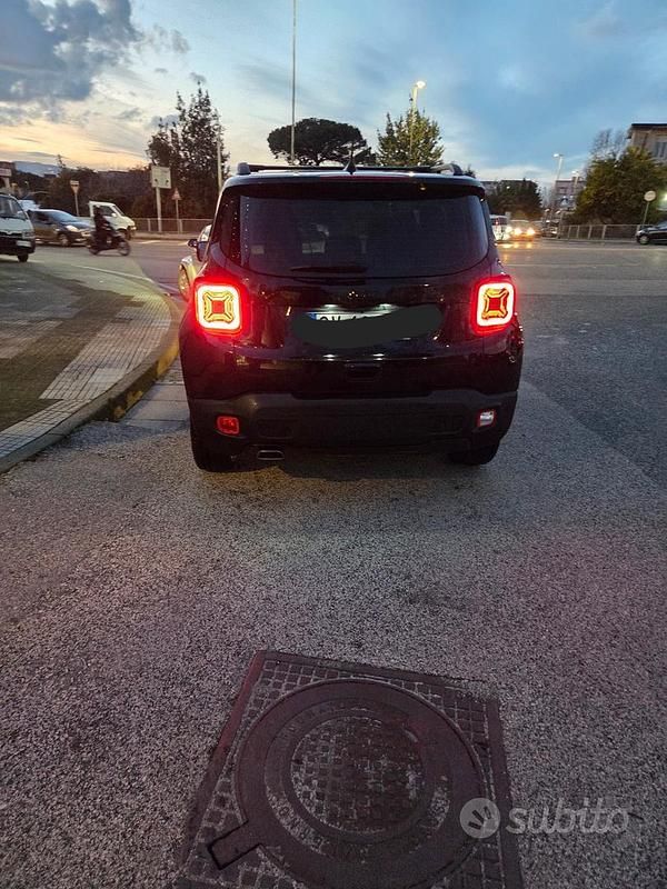 Usata Jeep Renegade Limited 131 CV (96 kW) 2021 Nero SUV