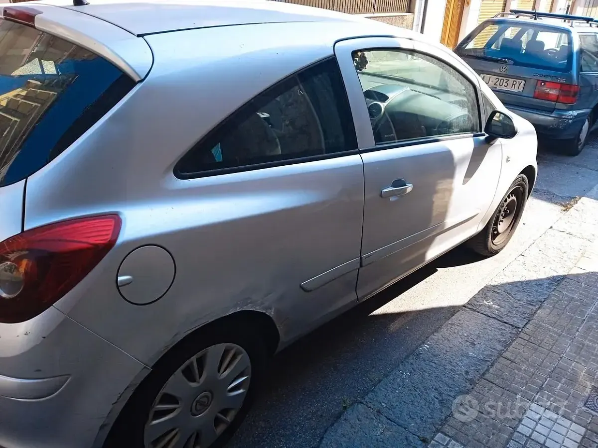 Usata Opel Corsa 75 CV (55 kW) 2008 Utilitaria