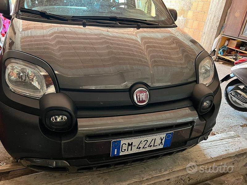 Usata Fiat Panda Cross Cross 69 CV (50 kW) 2023 Grigio Utilitaria