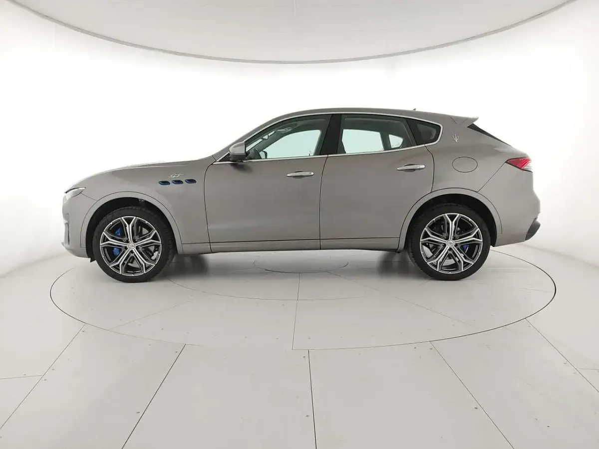 Usata Maserati Levante GT 330 CV (242 kW) 2022 Grigio SUV
