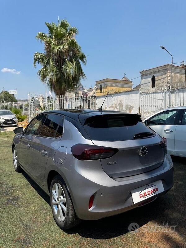 Usata Opel Corsa GS Line 101 CV (74 kW) 2021 Argento Berlina