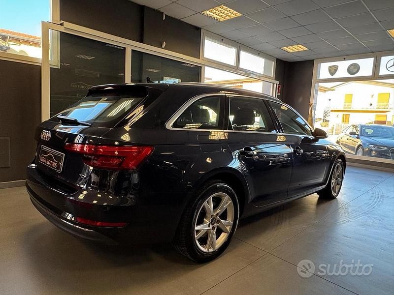 Usata Audi A4 Business 150 CV (110 kW) 2016 Blu Station wagon