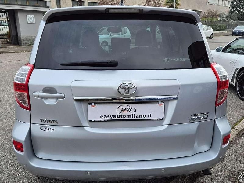 Usata Toyota RAV4 Style 150 CV (110 kW) 2012 Argento SUV