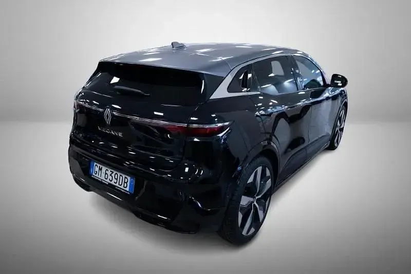 Usata Renault Megane E-Tech Techno 161 kW (220 CV) 2022 Nero Berlina