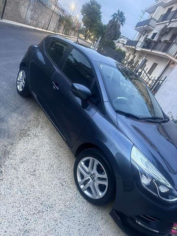 Usata Renault Clio IV Business 76 CV (55 kW) 2019 Berlina