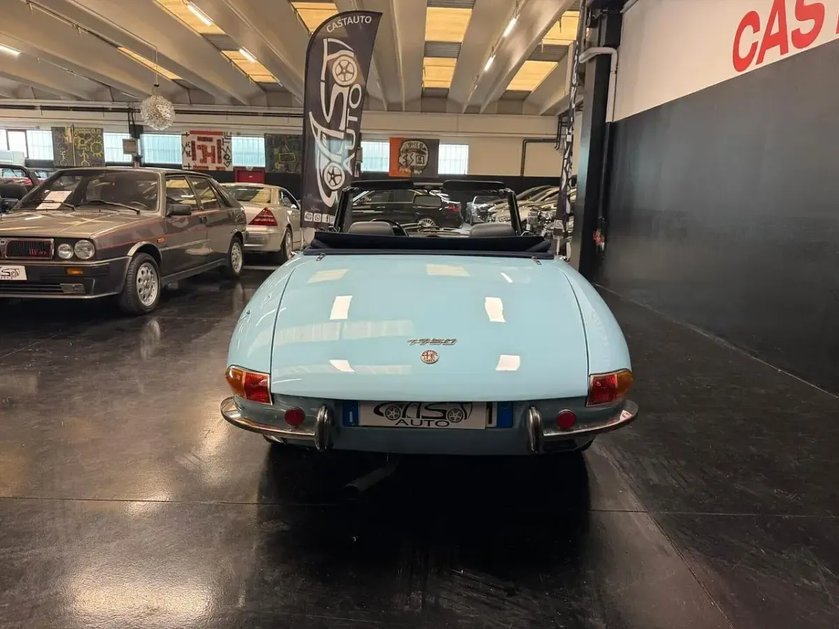 Usata Alfa Romeo Spider Veloce 118 CV (86 kW) 1969 Blu Cabrio