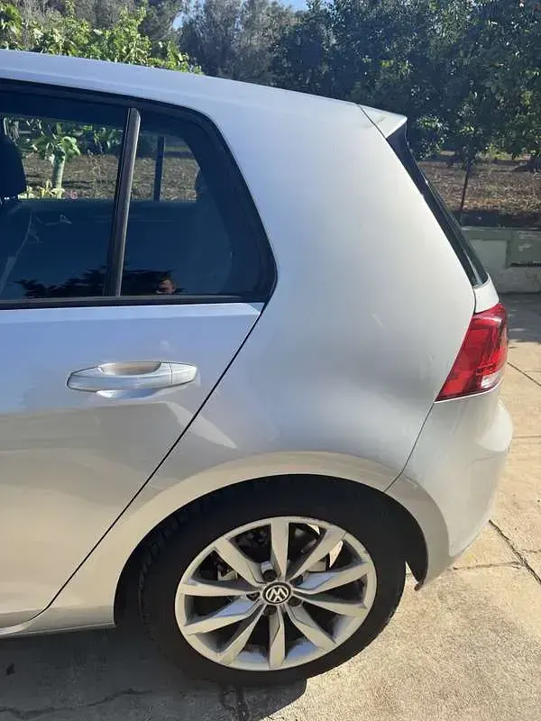 Second-hand VW Golf VII Highline 110 CP (80 kW) 2015 Berlinǎ