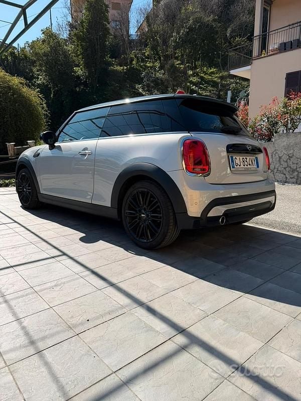 Usata Mini Cooper Classic 136 CV (100 kW) 2022 Grigio Utilitaria