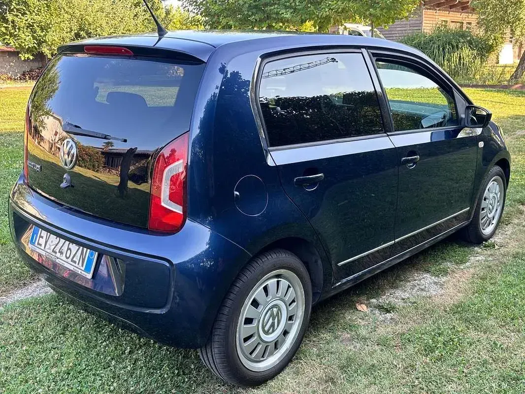 Usata VW up! Highline 68 CV (50 kW) 2012 Blu/azzurro Utilitaria