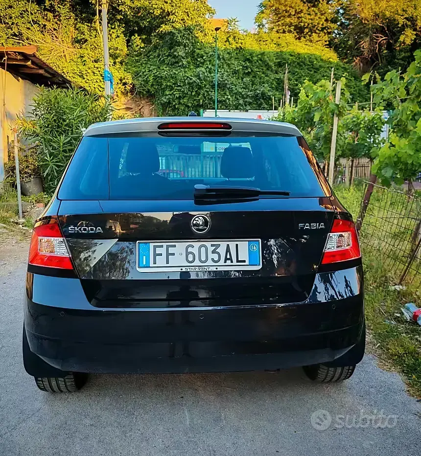 Begagnad Skoda Fabia 75 HK (55 kW) 2016 Svart Sedan