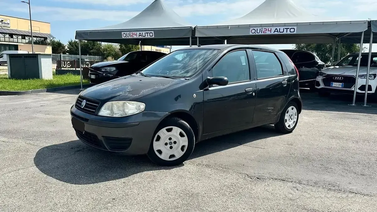Usata Fiat Punto 69 CV (50 kW) 2006 Utilitaria
