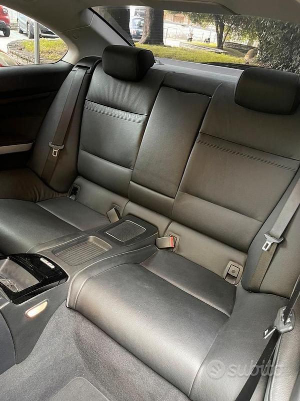 Usata BMW 325 Efficient Dynamics 204 CV (150 kW) 2011 Bianco Coupé