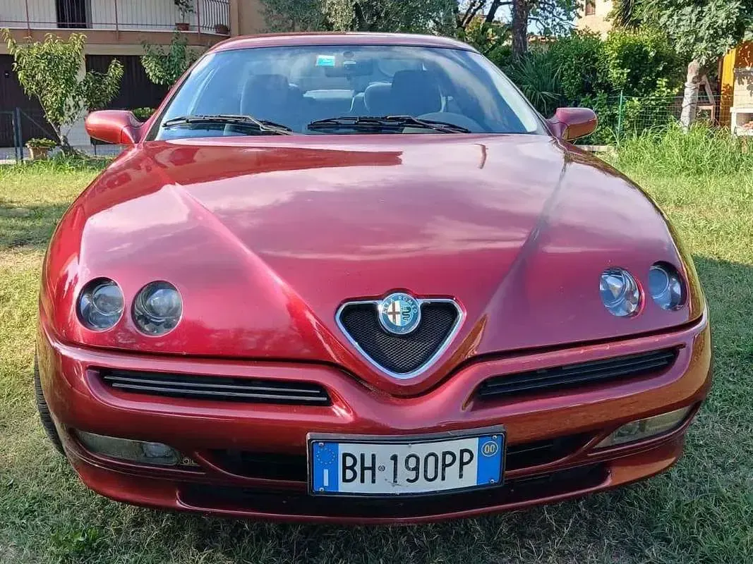 Usata Alfa Romeo GTV 144 CV (105 kW) 2000 Rosso Coupé