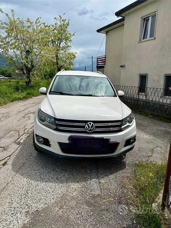 Usata VW Tiguan 140 CV (102 kW) 2012 Bianco SUV