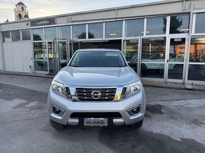 Usata Nissan Navara Acenta 163 CV (119 kW) 2020 Argento Pick-up