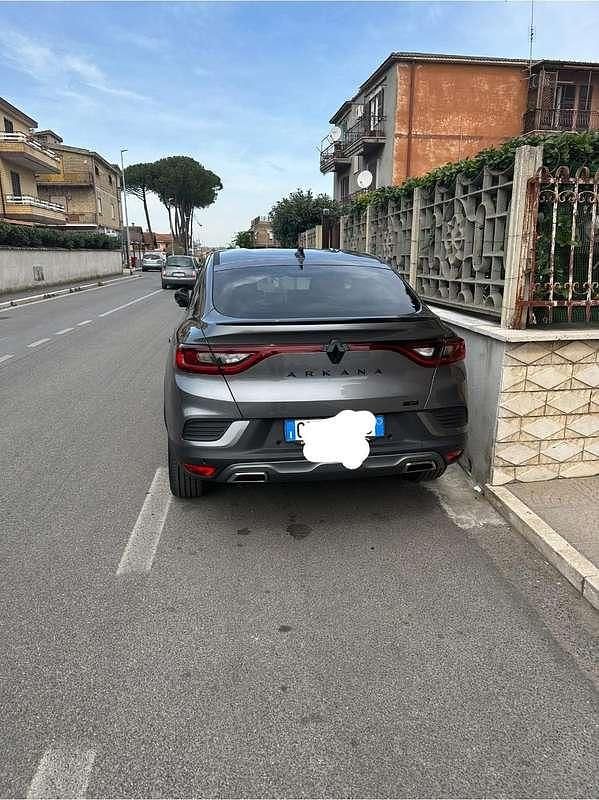 Usata Renault Arkana Engineered 94 CV (69 kW) 2023 Grigio SUV