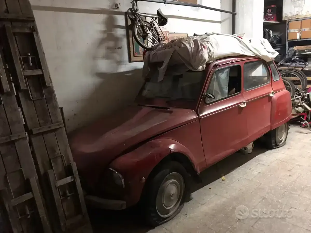 Usata Citroën 2CV 1970 Rosso Berlina
