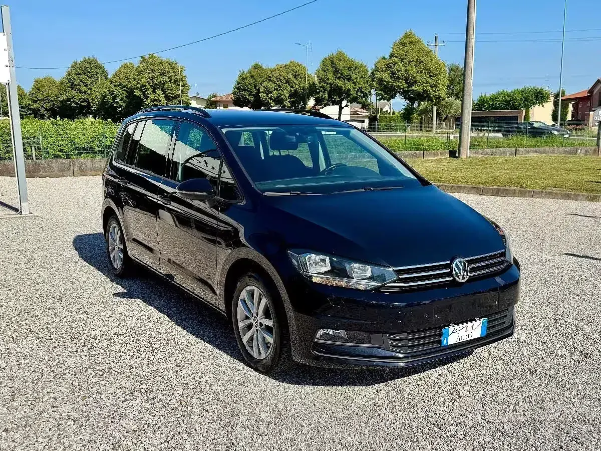 Usata VW Touran Comfortline 150 CV (110 kW) 2019 Nero Monovolume