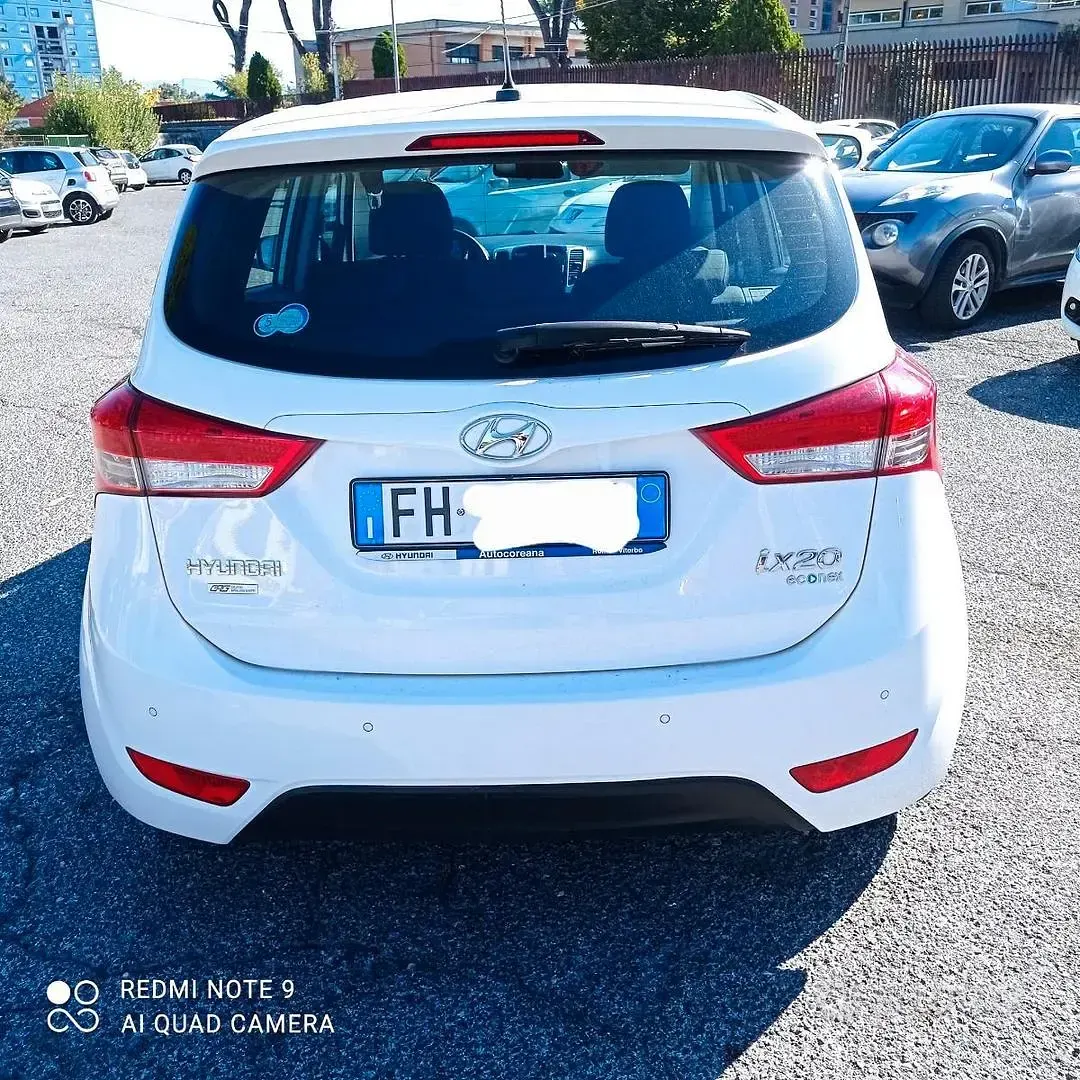 Usata Hyundai ix20 Comfort 90 CV (66 kW) 2017 Bianco Utilitaria