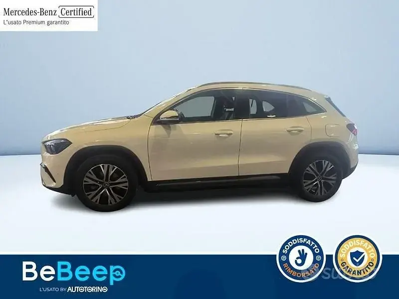 Usado Mercedes GLA180 Advanced 116 CV (85 kW) 2025 Blanco SUV
