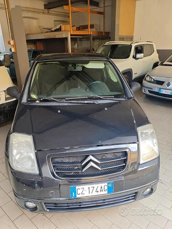 Nero Usata 2006 Citroën C2 Exclusive Due volumi | 2500 € (Buon prezzo) - Immagine 1/4
