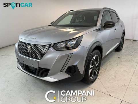 Usata Peugeot e-2008 Allure 100 kW (136 CV) 2023 Grigio SUV