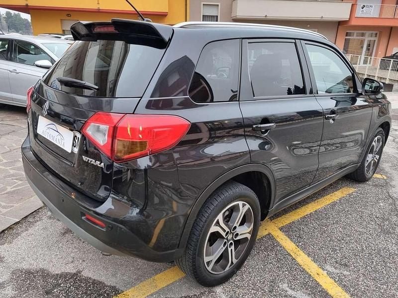 Usata Suzuki Vitara 120 CV (88 kW) 2016 Nero SUV