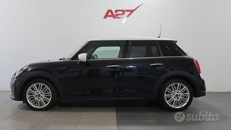 Usata Mini Cooper Classic 136 CV (100 kW) 2022 Nero Utilitaria