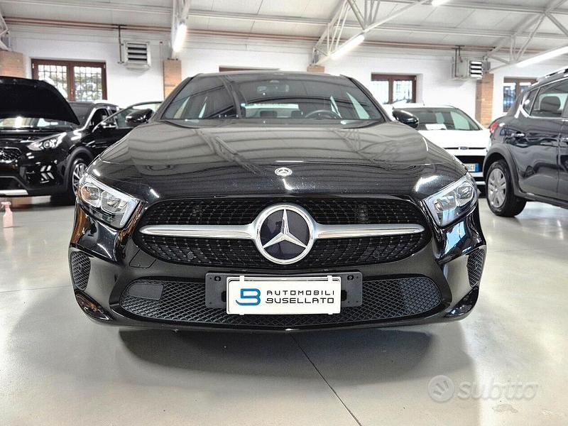 Usata Mercedes A180 116 CV (85 kW) 2018 Nero Berlina