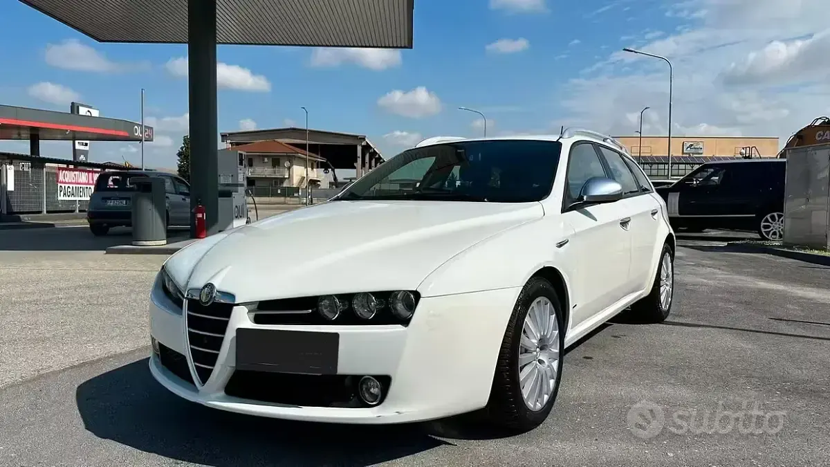 Usata Alfa Romeo 159 136 CV (100 kW) 2012 Bianco Station wagon