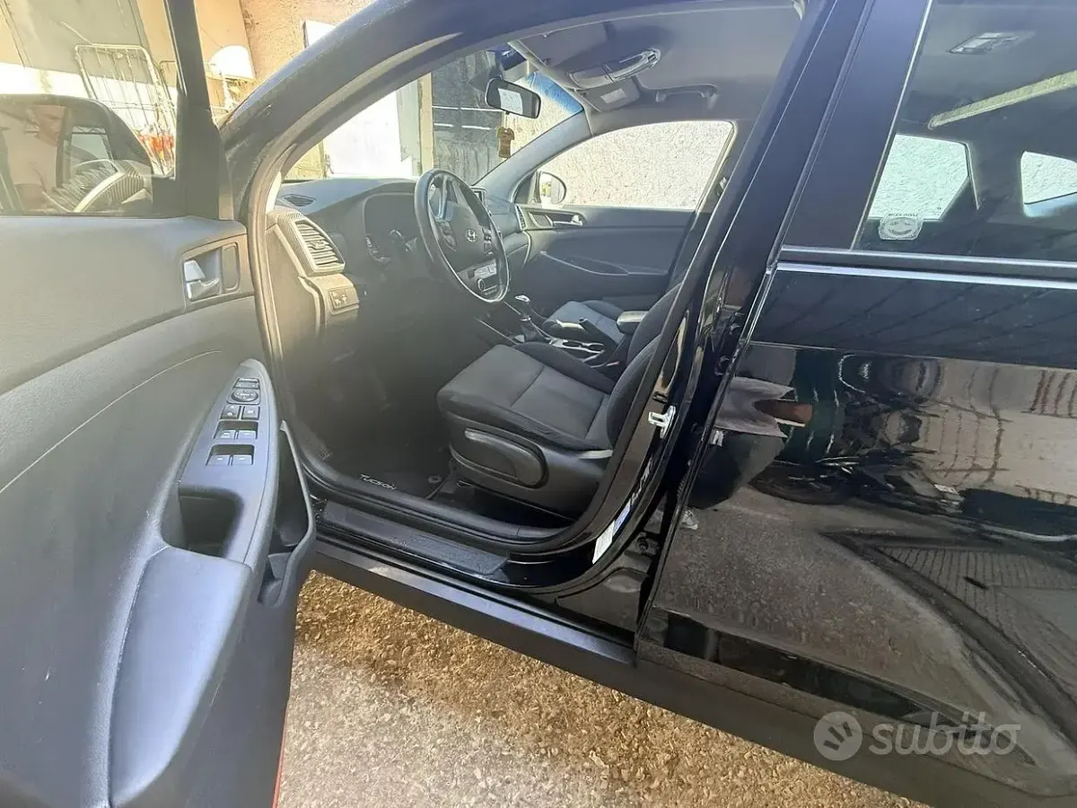 Usata Hyundai Tucson 116 CV (85 kW) 2018 Nero SUV