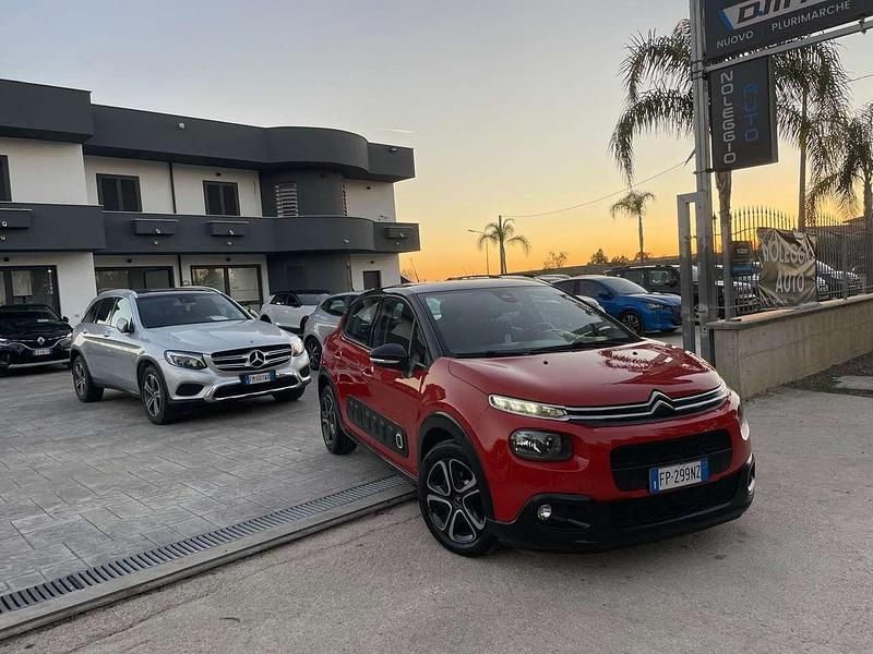 Arancione Usata 2018 Citroën C3 Shine Tre volumi | 9200 € (Buon prezzo) - Immagine 1/4