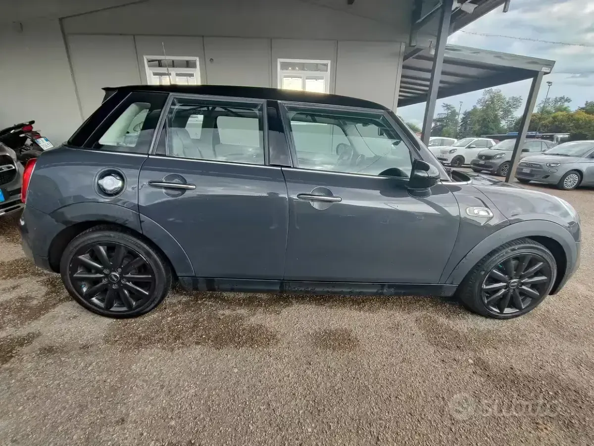 Usata Mini Cooper SD Business 170 CV (125 kW) 2015 Grigio Utilitaria