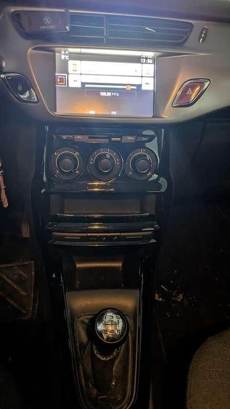 Usata Citroën C3 Exclusive 82 CV (60 kW) 2015 Bianco Berlina
