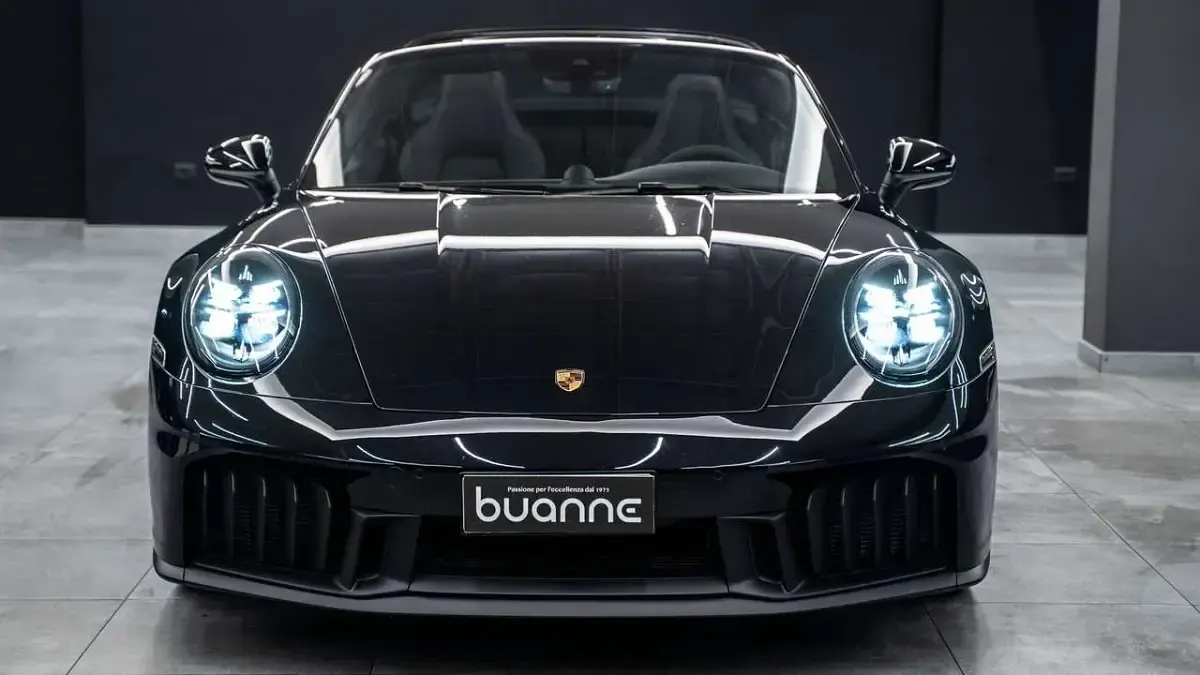 Usata Porsche 911 541 CV (397 kW) 2025 Nero jet metall perlato Cabrio