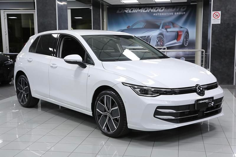 Nuova VW Golf VIII Style 150 CV (110 kW) 2025 Pure white