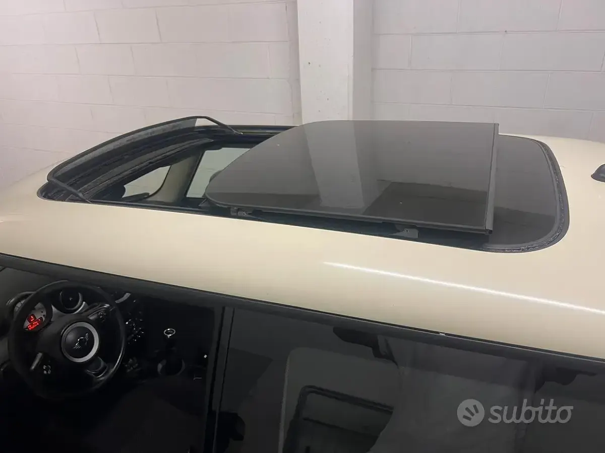 Usata Mini Cooper 2011 Bianco Utilitaria