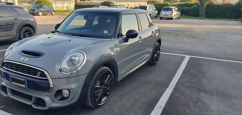 Usata Mini Cooper SD 170 CV (125 kW) 2016 Argento Utilitaria