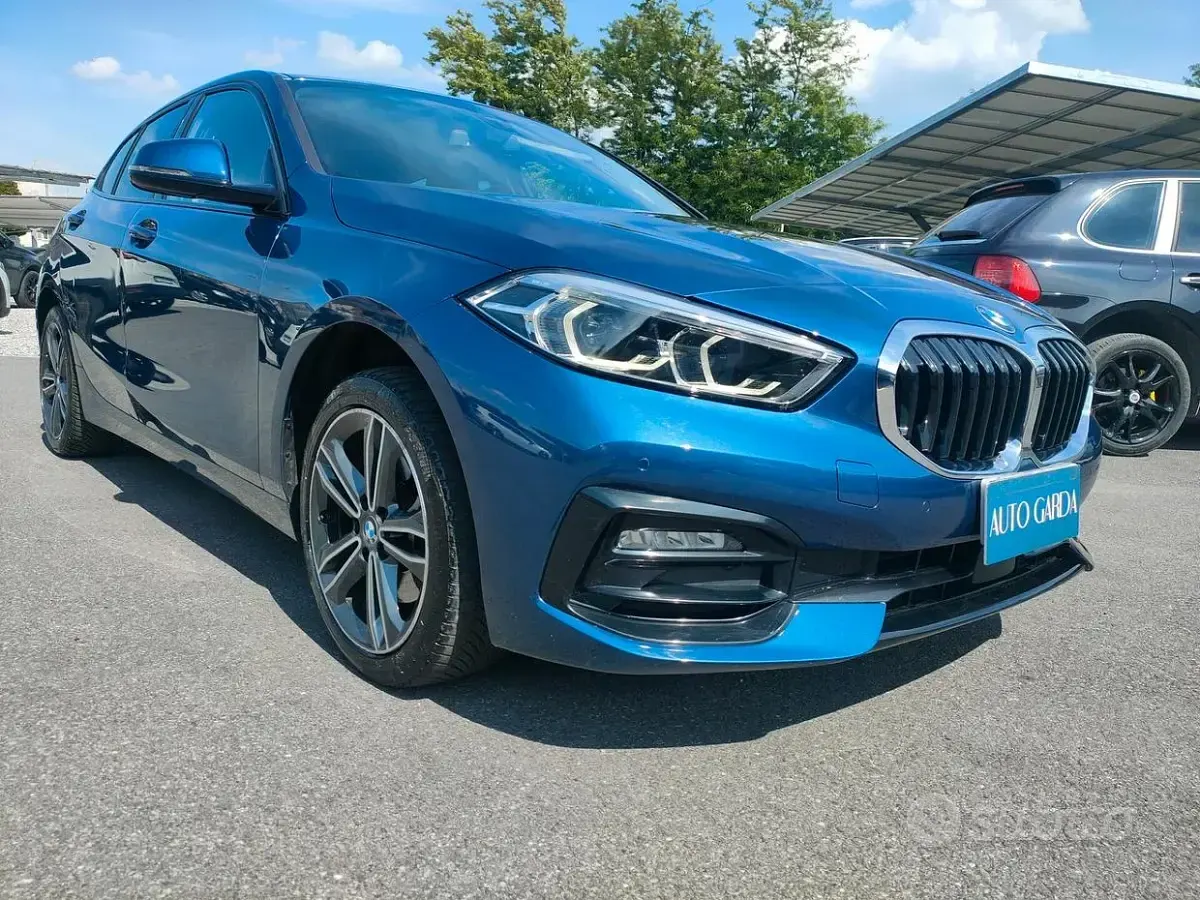 Usado BMW 116 Sport Line 116 CV (85 kW) 2020 Azul Utilitario