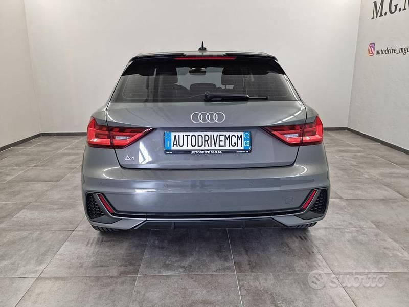 Usata Audi A1 Ambiente 95 CV (69 kW) 2024 Grigio SUV