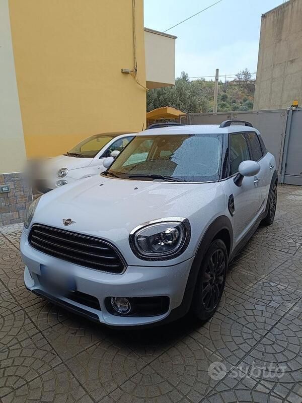 Bianco Usata 2018 Mini Countryman SUV | 19.900 € (Buon prezzo) - Immagine 1/4