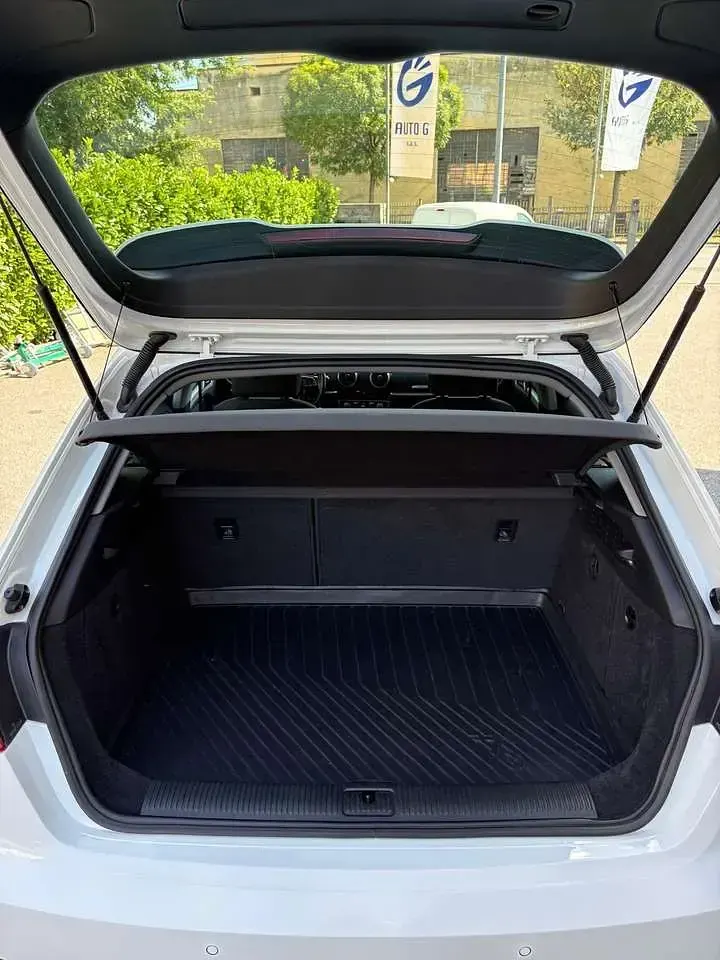 Usata Audi A3 S-Line 116 CV (85 kW) 2019 Bianco Berlina