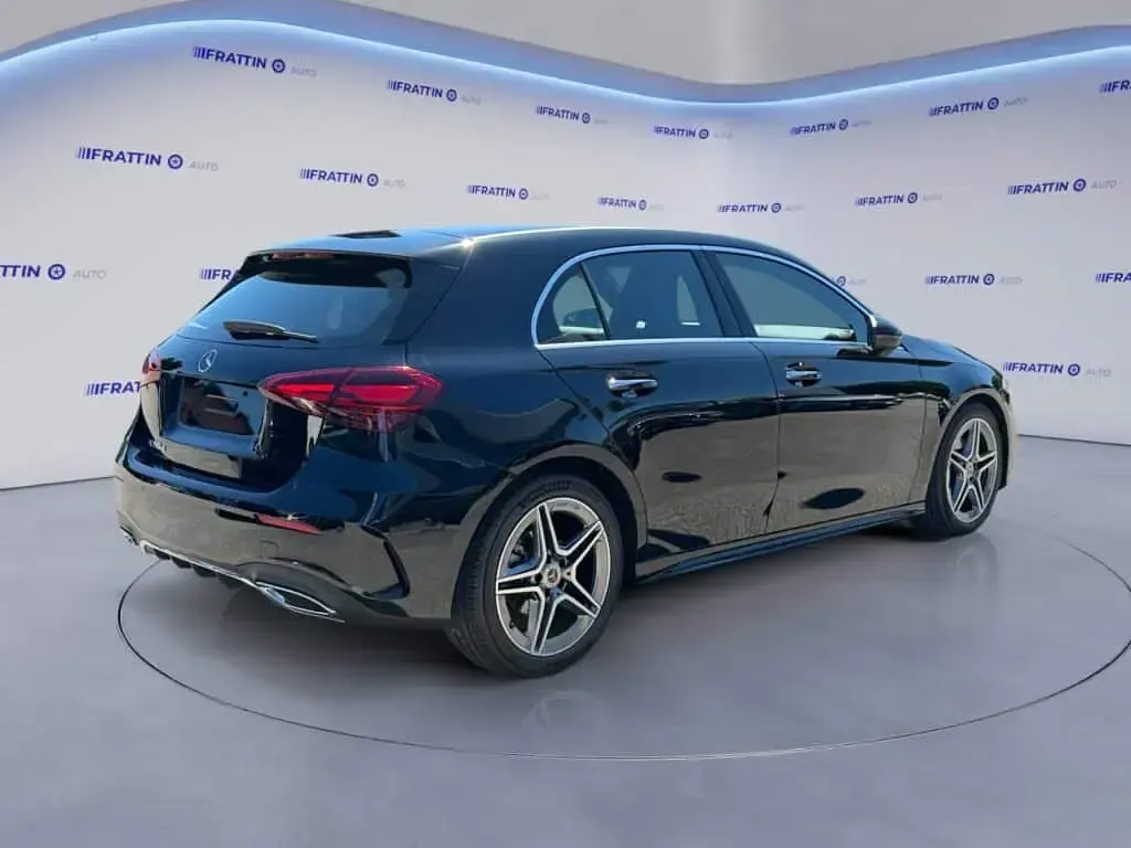 Usata Mercedes A180 AMG 158 CV (116 kW) 2023 Argento iridio [775]  metallizzato Berlina