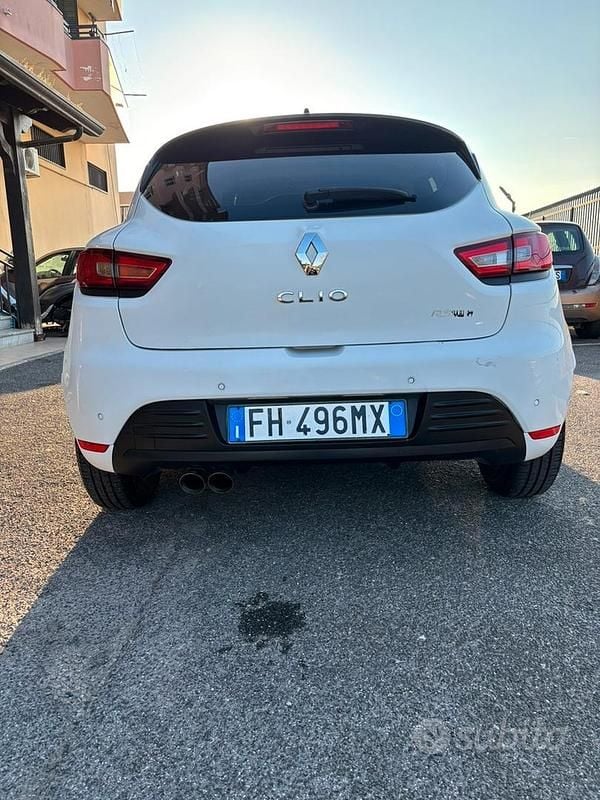 Usata Renault Clio 75 CV (55 kW) 2017 Bianco Coupé