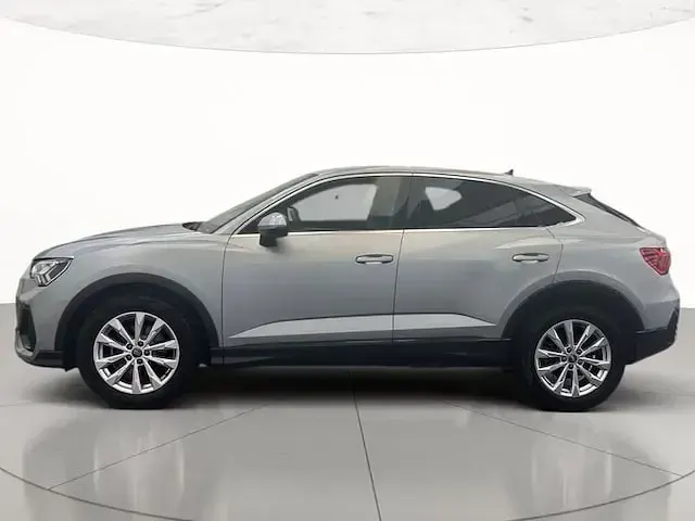 Usata Audi Q3 Sportback Business Plus 150 CV (110 kW) 2019 Argento floret metallizzato SUV